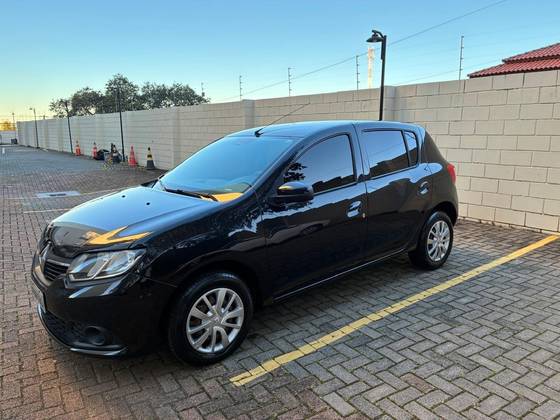 RENAULT SANDERO 1.6 EXPRESSION 8V FLEX 4P MANUAL RENAULT SANDERO 1.6 EXPRESSION 8V FLEX 4P MANUAL